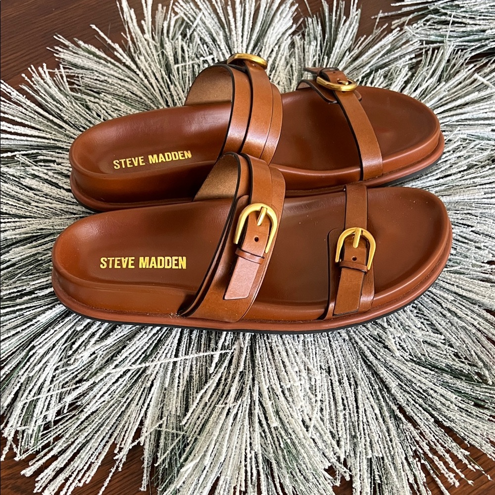 Steve Madden Tan Double Buckle Slides - Picture 2 of 6